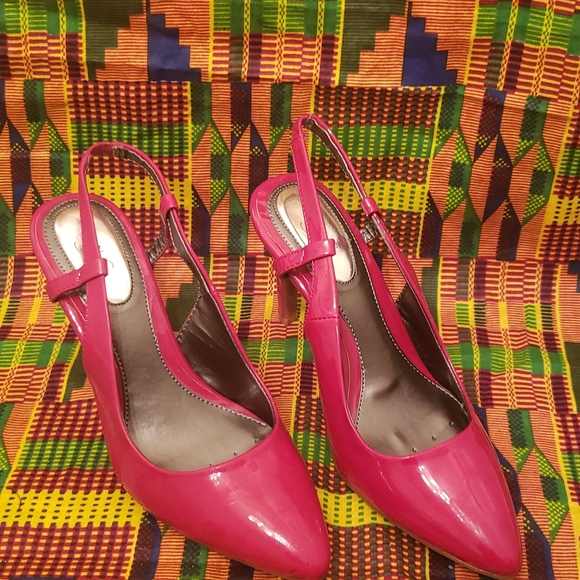 NEW: Women's shoes - Picture 2 of 12